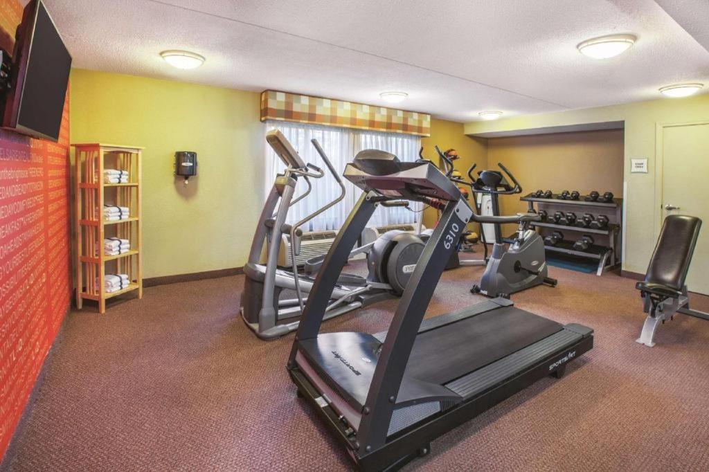 Country Inn & Suites By Radisson, Canton Near Hall Of Fame North Canton Zewnętrze zdjęcie