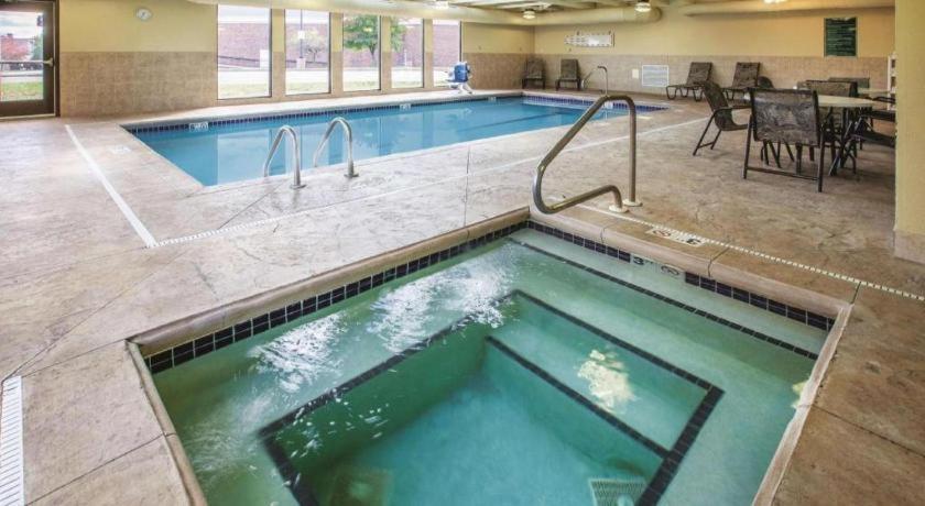 Country Inn & Suites By Radisson, Canton Near Hall Of Fame North Canton Zewnętrze zdjęcie
