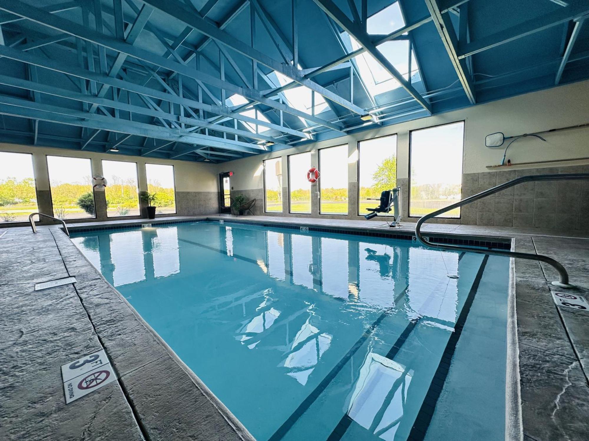 Country Inn & Suites By Radisson, Canton Near Hall Of Fame North Canton Zewnętrze zdjęcie