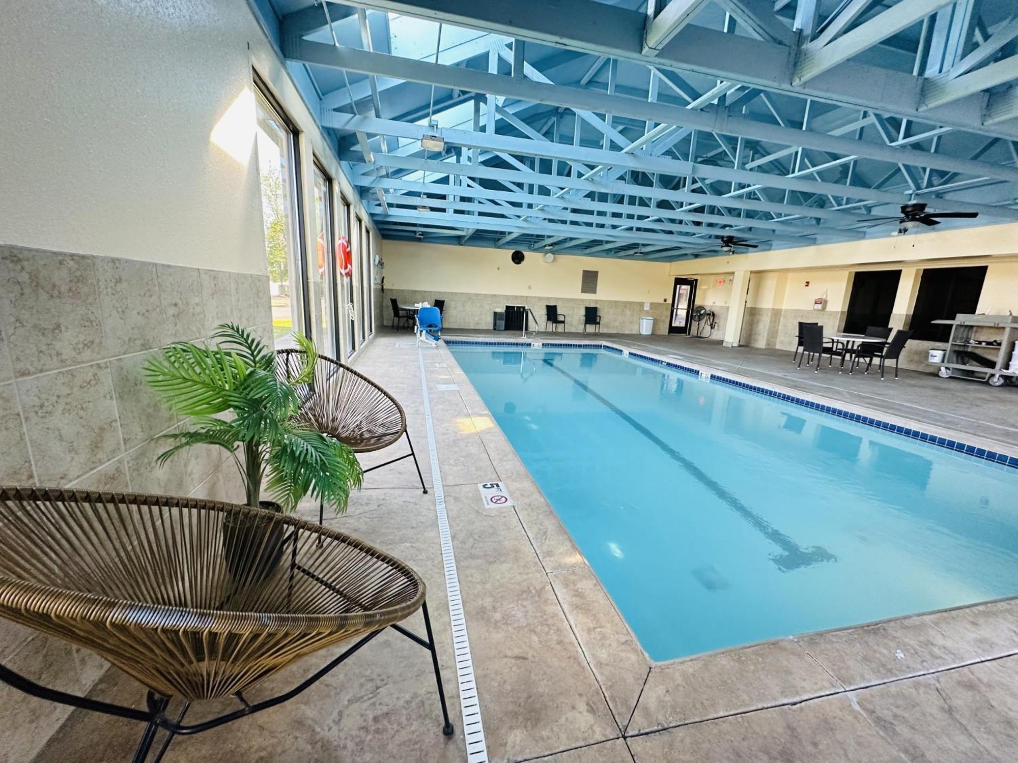 Country Inn & Suites By Radisson, Canton Near Hall Of Fame North Canton Zewnętrze zdjęcie